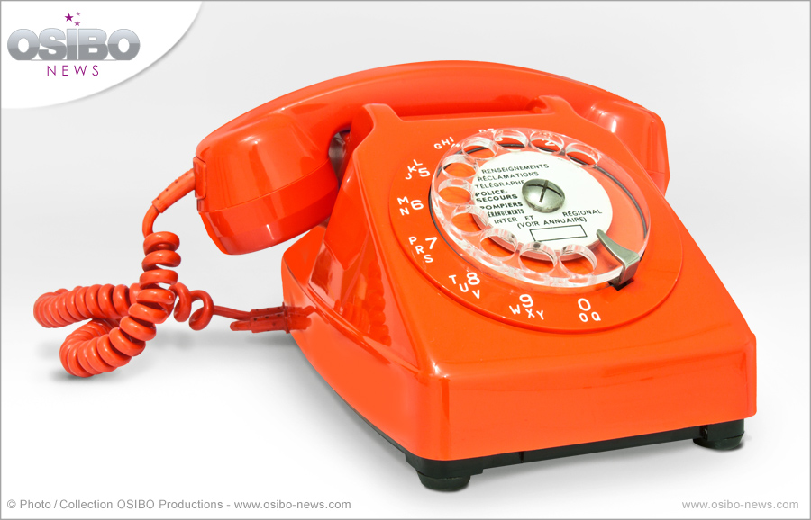 Téléphone vintage Socotel à cadran des années 70